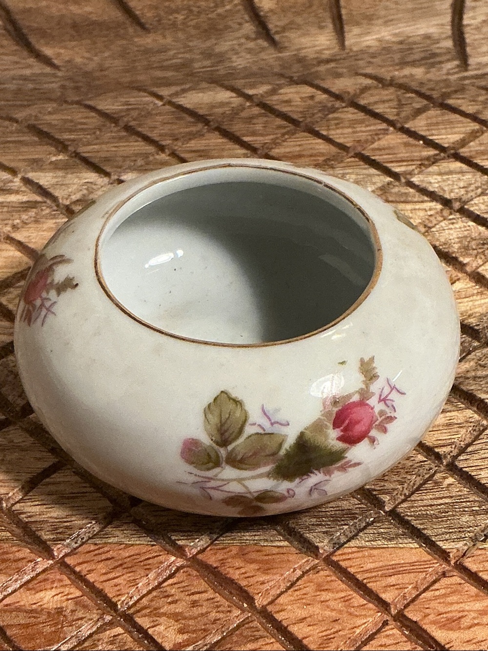 Vintage Porcelain Floral Round Decorative Bowl - White with Pink Roses